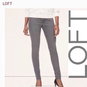 Loft Outlet Curvy Grey skinny Jeans- size 8
